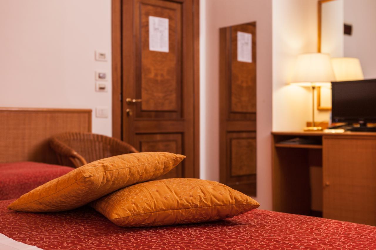 Hotel Resort Marinella Габичче-Маре Экстерьер фото